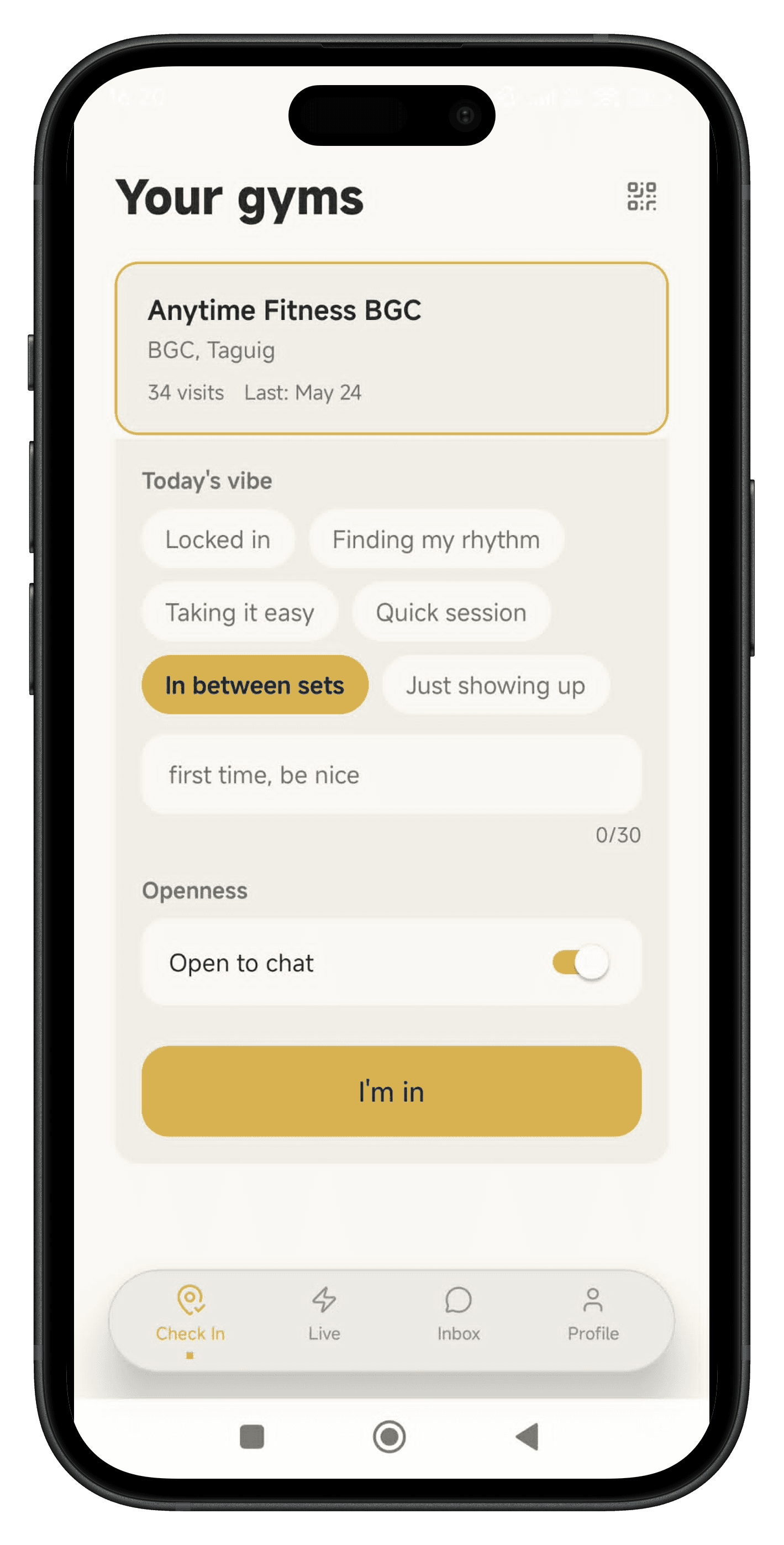 Checking in to a gym on Spottr: pick the gym, set today's vibe, tap I'm in